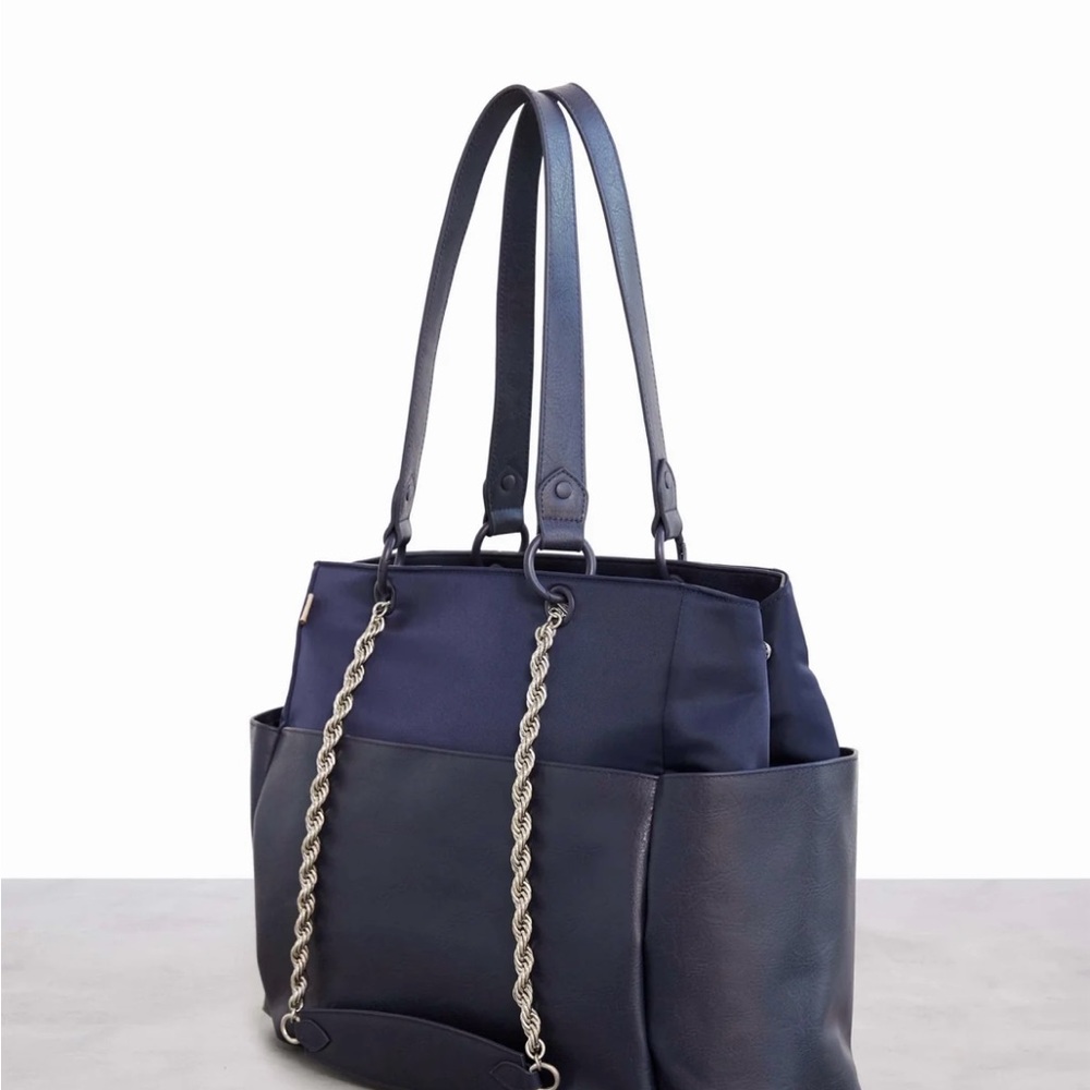 NWT BEIS The Diaper Bag 
in Navy - Picture 2 of 15